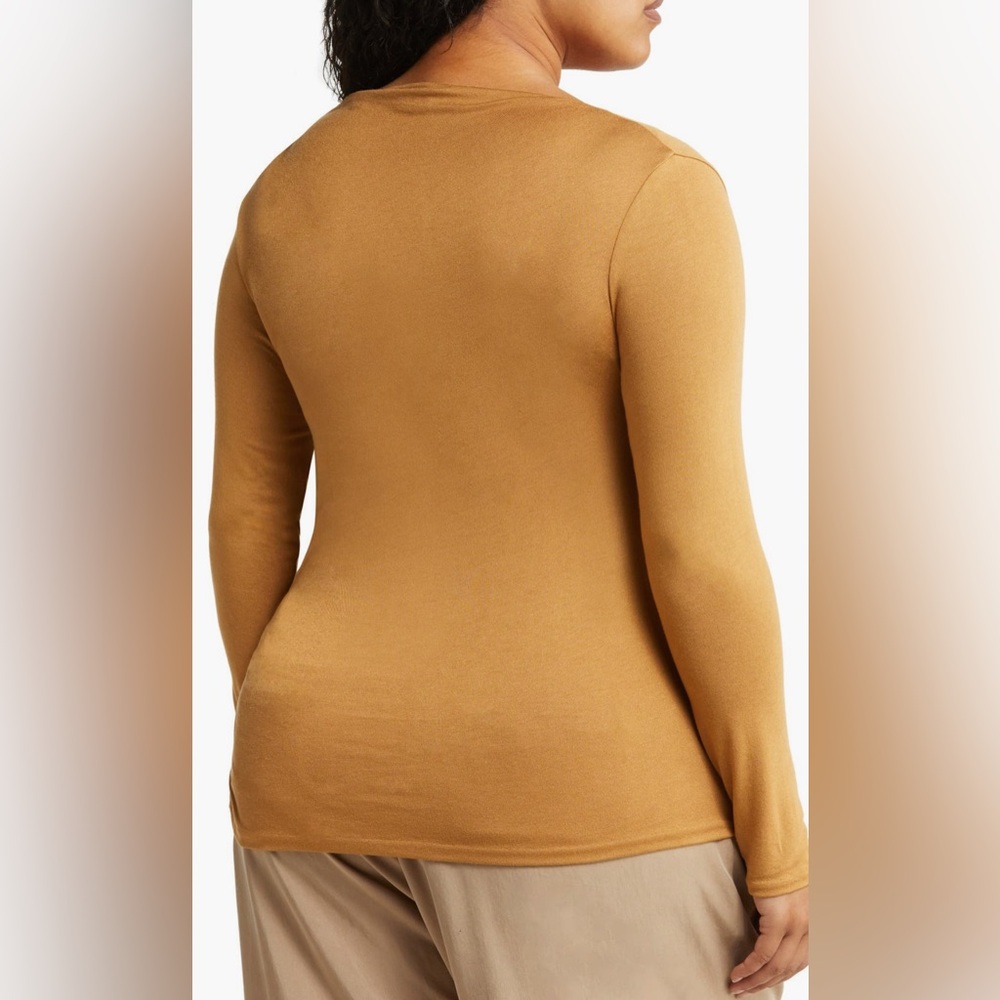 Vince, Drape Neck long Sleeve Top. Ladies 1X - Picture 2 of 15